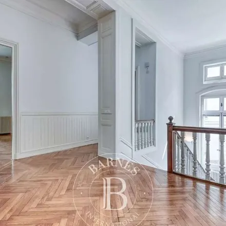 Rent this 9 bed apartment on 2 Place Sathonay in 69001 Lyon, France