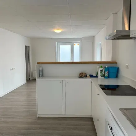Rent this 2 bed apartment on Kortrijkseweg 303 in 8791 Waregem, Belgium