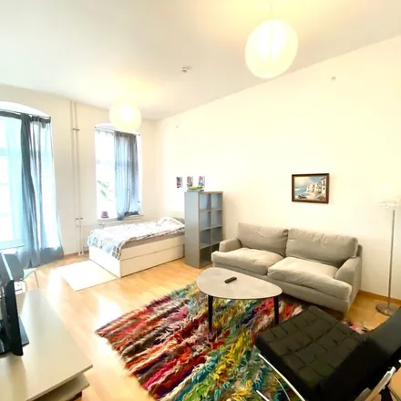 Rent this 3 bed apartment on Fehrbelliner Straße 31 in 10119 Berlin, Germany