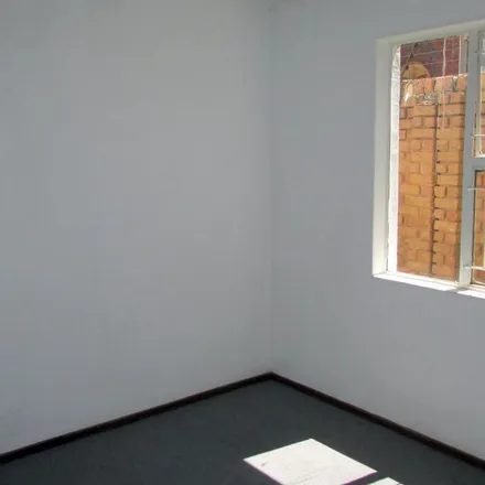 Image 2 - 14 Lister Street, Hospitaalpark, Bloemfontein, 9301, South Africa - Townhouse for rent