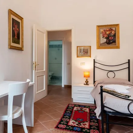 Rent this 3 bed apartment on Pisa