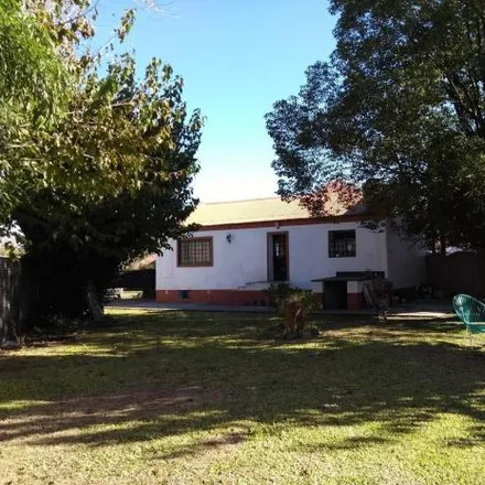 Image 1 - Gervasio Mendez, La Reja Centro, B1738 GTD La Reja, Argentina - House for sale