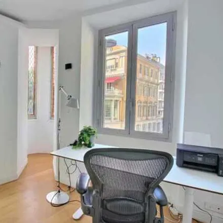 Image 9 - 19 Rue Alberti, 06000 Nice, France - Apartment for sale