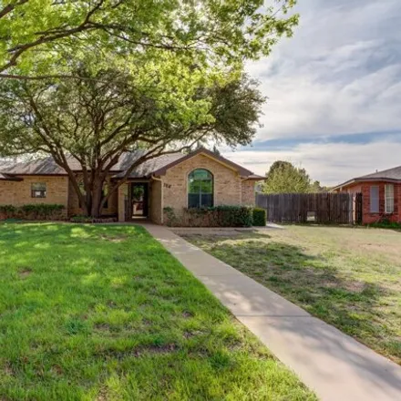 Image 2 - 214 Fulton Avenue, Lubbock, TX 79416, USA - House for sale