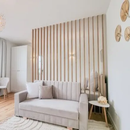 Rent this 2 bed apartment on Reichsstraße 1 in 40217 Dusseldorf, Germany