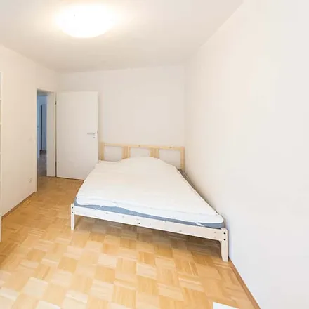 Rent this 3 bed room on Birkerstraße 32 in 80636 Munich, Germany