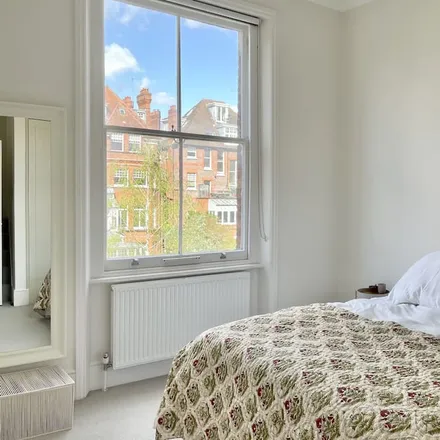Rent this 2 bed apartment on London in NW3 3JH, United Kingdom
