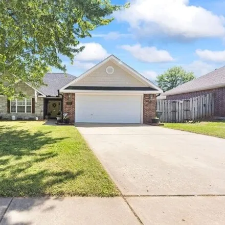 Buy this 3 bed house on 1932 North Cannondale Drive in Fayetteville, AR 72704