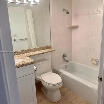 Image 9 - South Ocean Lane, Harbor Heights, Fort Lauderdale, FL 33316, USA - Apartment for rent