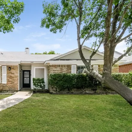 Rent this 4 bed house on 5427 Whisper Glen Drive in Arlington, TX 76017