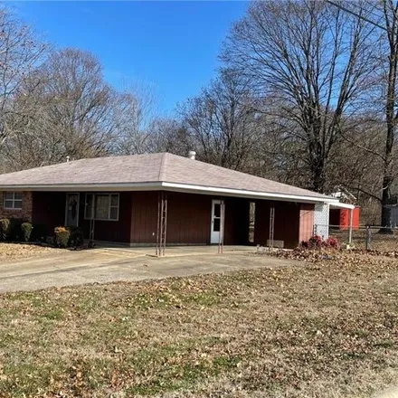 Buy this 3 bed house on 699 Martin Avenue in Berryville, AR 72616