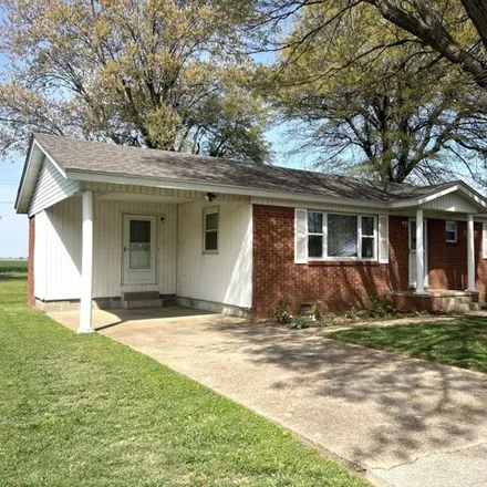 Image 1 - 1399 West 11th Street, Caruthersville, MO 63830, USA - House for sale