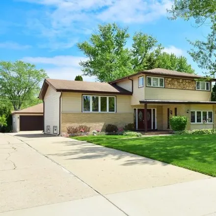 Buy this 5 bed house on 1467 North Burning Bush Lane in Mount Prospect, IL 60056