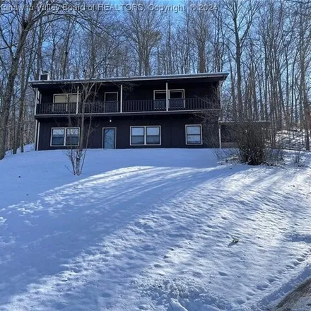 Buy this 4 bed house on unnamed road in Kanawha County, WV 25320