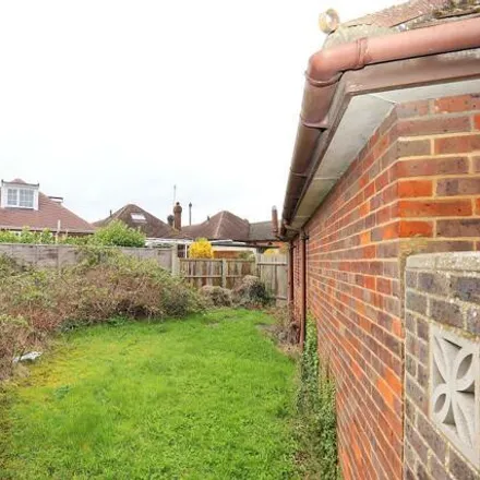 Image 5 - Hill Close, Luton, LU3 2DS, United Kingdom - House for sale