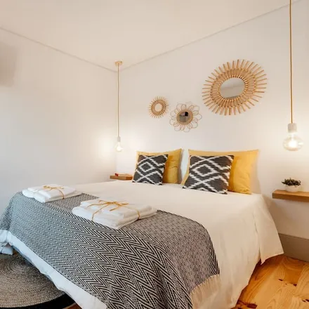 Rent this 1 bed apartment on 4000-509 Distrito de Leiria