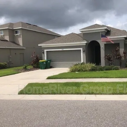 Rent this 3 bed house on Bethpage Loop in Mount Dora, FL 32757