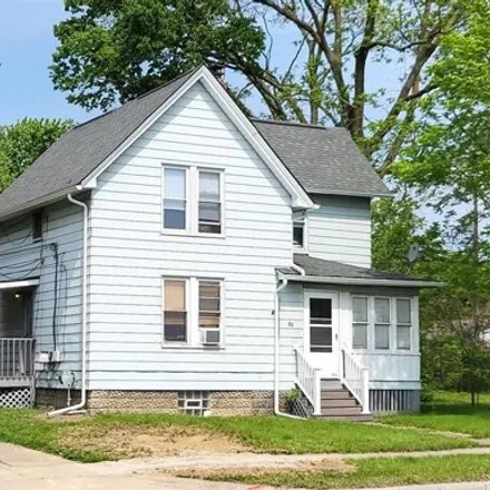 Buy this 2 bed house on 24 Southbound Gratiot Avenue in Mount Clemens, MI 48043
