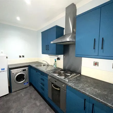 Rent this 1 bed apartment on Western Road in Leicester, LE3 0AW