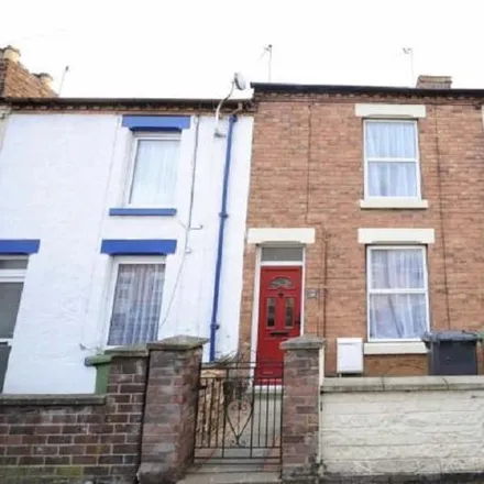 Rent this 2 bed townhouse on 29 Newcomen Road in Wellingborough, NN8 1JX