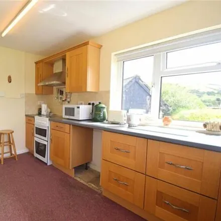 Image 5 - unnamed road, Llanerfyl, SY21 0AS, United Kingdom - House for sale