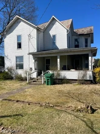 Buy this 4 bed house on 12 4th Street in Frazeysburg, Muskingum County
