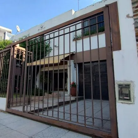 Buy this 4 bed house on Guaraní 1263 in Partido de Morón, El Palomar