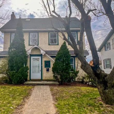 Rent this 3 bed house on 50 Locust Avenue in Germantown, Danbury