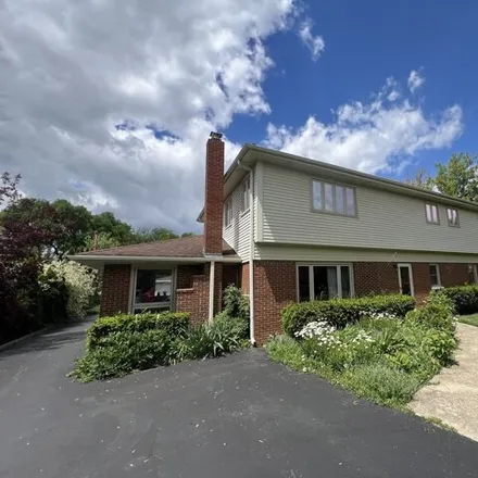 Buy this 5 bed house on 244 East School Lane in Prospect Heights, Wheeling Township