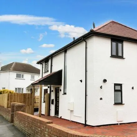 Buy this 4 bed townhouse on Glyndwr Avenue in St Athan, CF62 4PN
