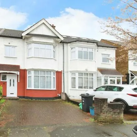 Buy this 3 bed townhouse on Glenham Drive in London, IG2 6SG