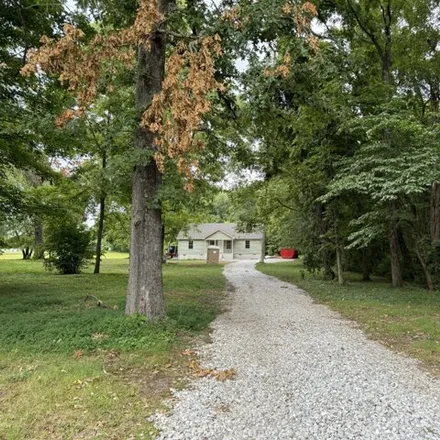 Image 2 - 372 Summitville Rd, Manchester, Tennessee, 37355 - House for sale