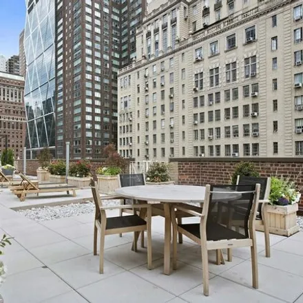 Image 7 - The Westmore, 333 West 57th Street, New York, NY 10019, USA - Condo for rent