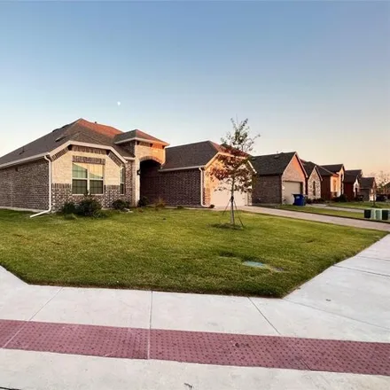 Rent this 3 bed house on Diamondback Drive in Melissa, TX 75454