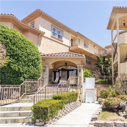 Rent this 3 bed condo on Montrose Avenue in Verdugo City, Glendale