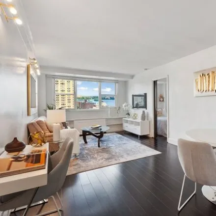 Buy this studio apartment on 445 East 86th Street in New York, NY 10028