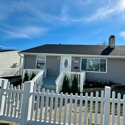 Image 1 - 2124 Murray Avenue, Venice Park, Atlantic City, NJ 08401, USA - House for sale