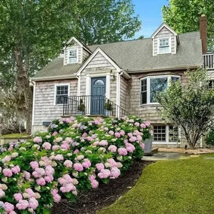 Rent this 4 bed house on 3752 Noyac Road in Noyack, Suffolk County