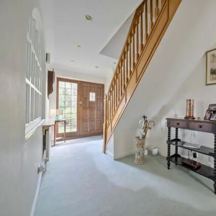 Image 2 - Priory Field Drive, Barnet, Great London, Greater london. ha8 9pt - House for sale