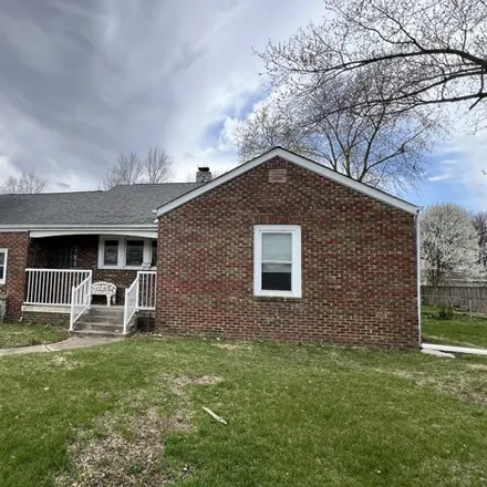 Rent this 3 bed house on 268 South Coovert Street in Columbus, IN 47201