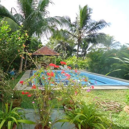 Rent this 2 bed house on Aluthgama