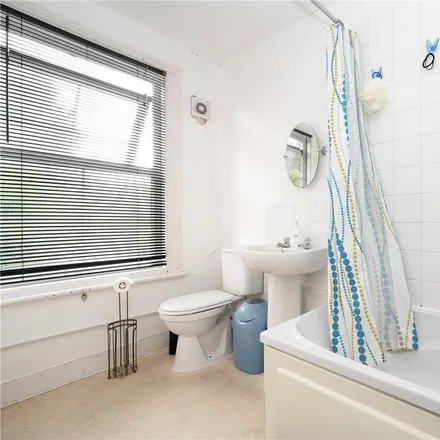 Image 5 - Cape Road, St Albans, AL1 5DQ, United Kingdom - Duplex for rent