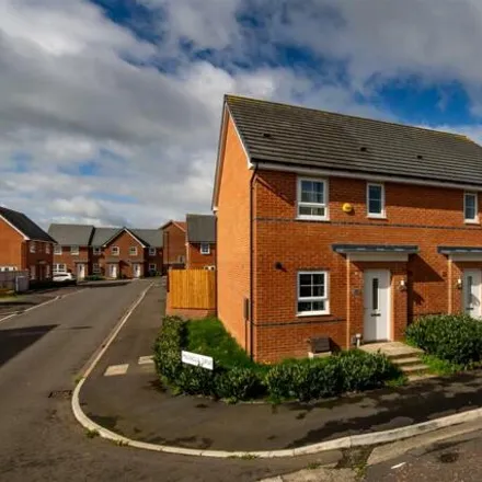 Buy this 3 bed duplex on Magnolia Drive in Newcastle, Tyne y Wear