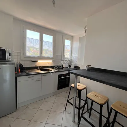 Rent this 3 bed apartment on Les Magasins Réunis in Rue Poirel, 54100 Nancy