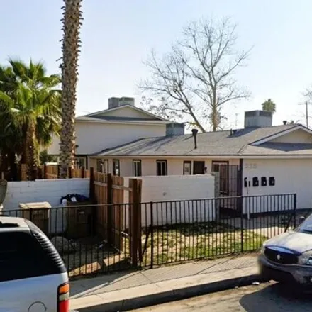 Buy this studio house on Faith Temple Church of God in Christ in Doctor Martin Luther King Junior Boulevard, Bakersfield