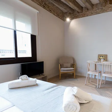 Image 5 - Fundacio APIP-ACAM, Carrer de la Duana, 08001 Barcelona, Spain - Apartment for rent
