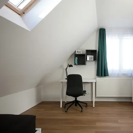 Image 2 - Čistovická 240/20, 163 00 Prague, Czechia - Room for rent