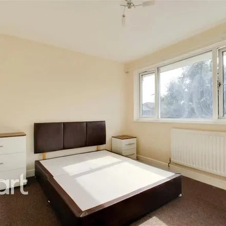 Rent this 1 bed room on Rookwood Close in Grays, RM17 5JR