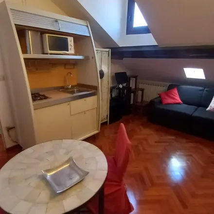 Image 6 - Via Mortara, 13, 20144 Milan MI, Italy - Apartment for rent