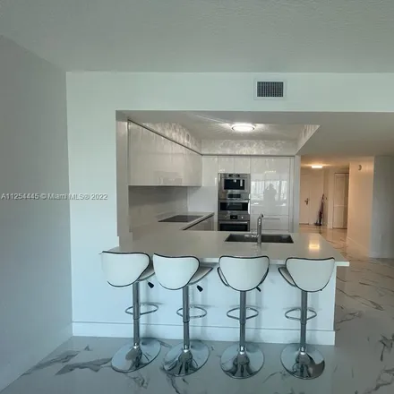 Image 9 - Parque Towers West, Northeast 163rd Street, Sunny Isles Beach, FL 33160, USA - Condo for rent